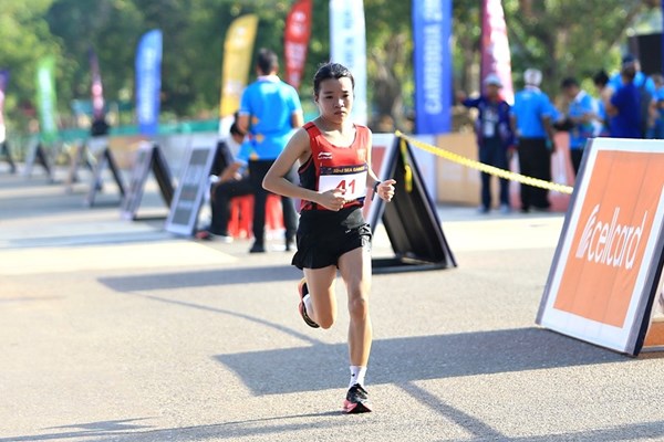 Những tấm gương vượt khó - Anh 1
