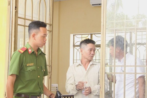 Quảng Nam: Đâm vợ suýt chết vì chuyện ăn xong không rửa tô - Anh 1