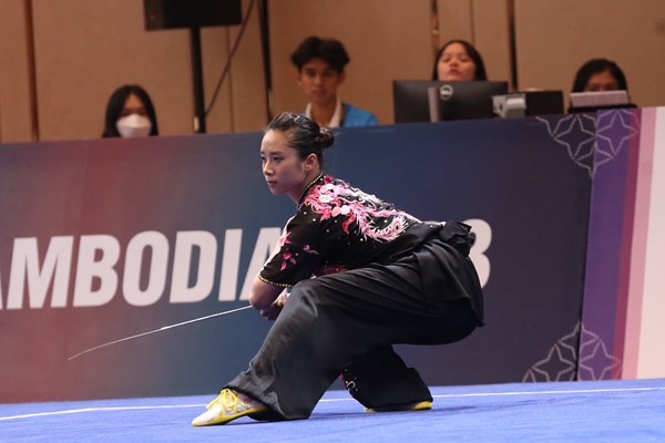 SEA Games 32: Dương Thuý Vi mang về HCV đầu tiên cho Wushu - Anh 2