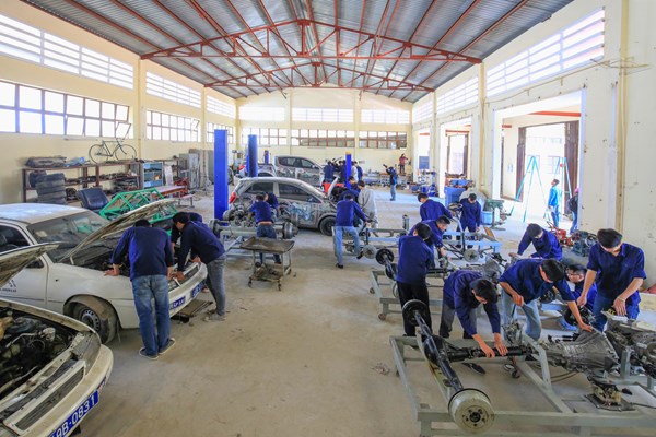 Chương trình 9+ đang trở thành lựa chọn của nhiều bạn trẻ - Anh 1
