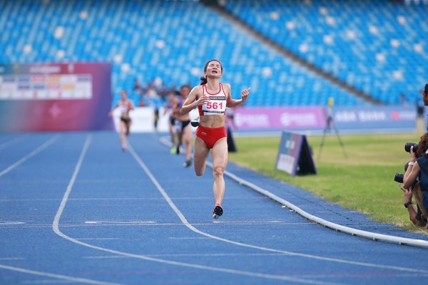Nguyễn Thị Oanh giành 4 HCV tại SEA Games 32 - Anh 2