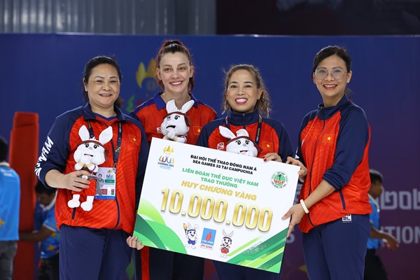 Aerobic Việt Nam thắng tuyệt đối và câu chuyện về chuyên gia coi Việt Nam là quê hương thứ hai - Anh 5
