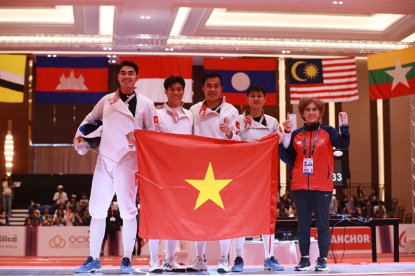 SEA Games 32 ngày 14.5: Đấu kiếm Việt Nam giành 2 HCV đồng đội - Anh 2