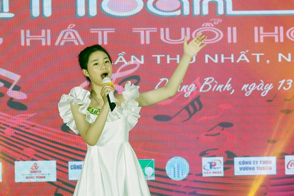 Quảng Bình: Liên hoan “Tiếng hát Tuổi hồng” lần thứ I - Anh 1