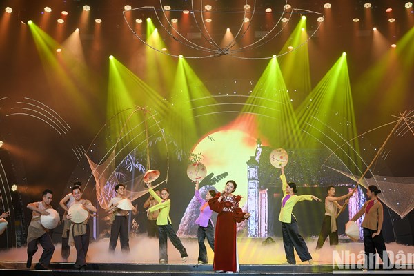 Ngọt ngào đêm dân ca Ví, giặm - Anh 3