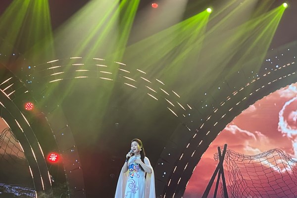 Ngọt ngào đêm dân ca Ví, giặm - Anh 5