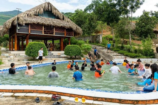 Sai phạm tại dự án phát triển kinh tế trang trại kết hợp du lịch cộng đồng ở Thanh Hóa: Chủ đầu tư liên tục “phớt lờ” lệnh đình chỉ từ các cơ quan chức năng - Anh 1