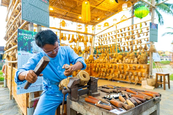 Bế mạc chuỗi sự kiện sáng tạo và bảo tồn, phát huy nghề truyền thống Hội An - Anh 6