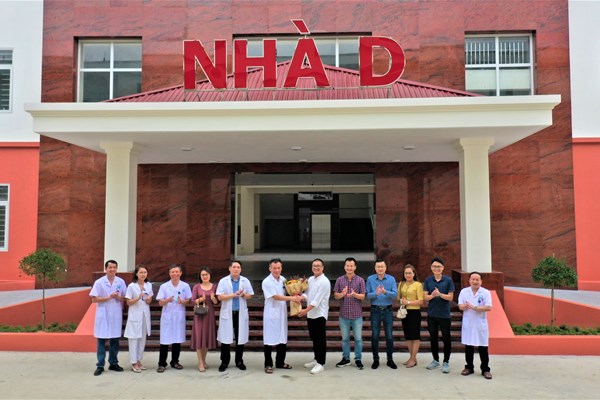 Tập đoàn Sun Group chuyển giao tòa nhà khám chữa bệnh hiện đại cho BVĐK Định Hóa (Thái Nguyên) - Anh 2