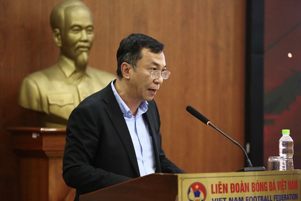 Trao thưởng 5,6 tỉ đồng cho đội tuyển bóng đá nữ Việt Nam - Anh 2