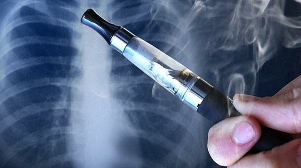 Ngăn ngừa sử dụng các sản phẩm thuốc lá điện tử - Anh 1