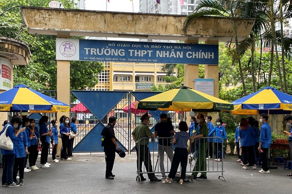 Tăng cường chỉ đạo, phối hợp tổ chức Kỳ thi tốt nghiệp THPT và tuyển sinh năm 2023 - Anh 2