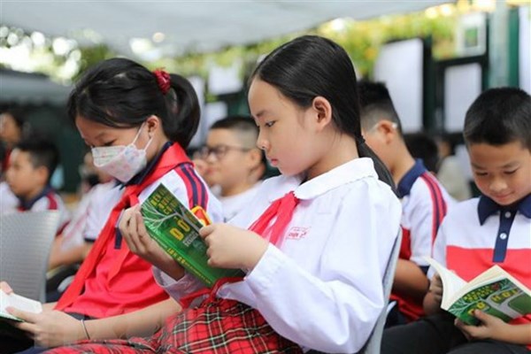 Đẩy mạnh đổi mới hoạt động của thư viện trong xây dựng, phát triển kỹ năng đọc, tiếp cận và xử lý thông tin cho thiếu nhi - Anh 1