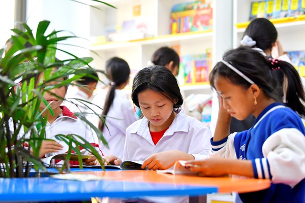 "Cùng mang sách về miền núi cao, hải đảo" xây dựng "Thư viện trên đá" - ảnh 2