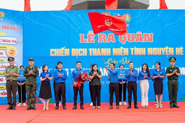 Kon Tum: Ra quan Chien dich Thanh nien tinh nguyen nam 2023 - Anh 2