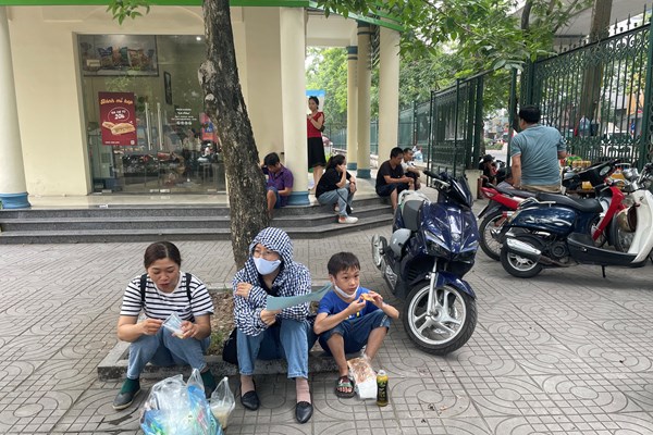 Bắt đầu cuộc đua vào các trường chuyên tại Hà Nội - Anh 2