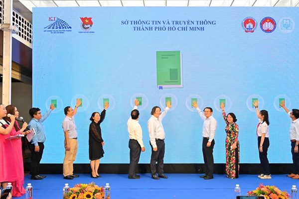 TP.HCM công bố Giải thưởng Sách thiếu nhi lần thứ nhất - Anh 1