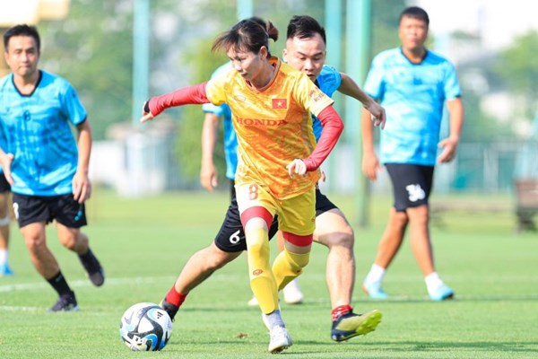 Tuyển nữ Việt Nam thắng trận giao hữu trước chuyến tập huấn ở Đức - Anh 1