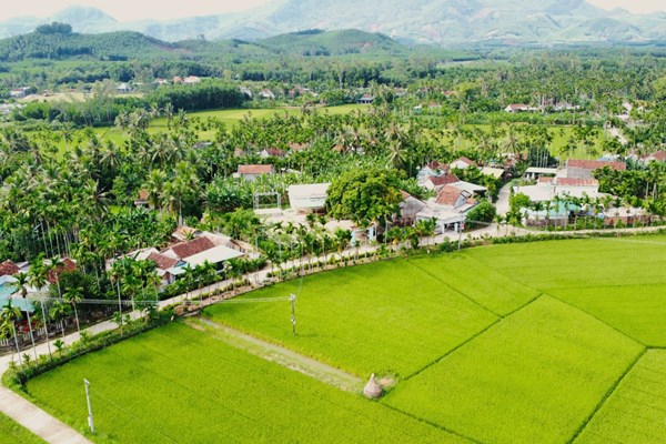 Du học sinh Lào tại Quảng Ngãi tham quan làng du lịch cộng đồng Bình Thành - Anh 6