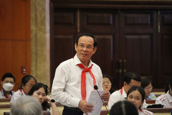 Lãnh đạo TP.HCM gặp gỡ, lắng nghe thiếu nhi năm 2023 - Anh 3