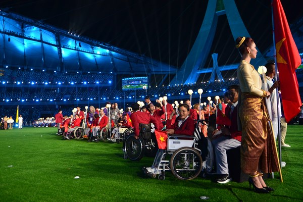 Ấn tượng Lễ khai mạc ASEAN Para Games 12 - Anh 3
