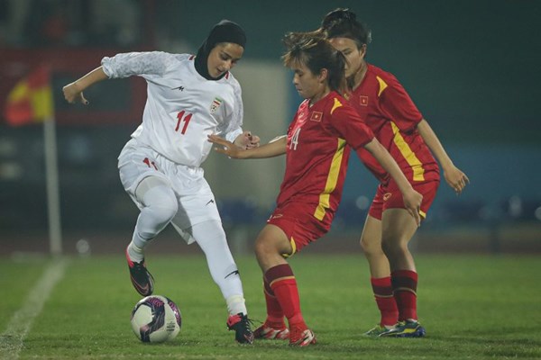 U20 nu Viet Nam thang tran mo man vong loai chau A - Anh 1