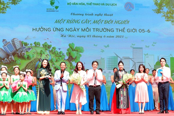 “Một rừng cây, một đời người”: Tiếng nói từ trái tim của những người làm nghệ thuật bảo vệ môi trường - Anh 5