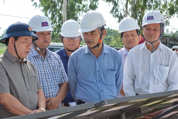 Quảng Ngãi: Tháo gỡ vướng mắc, đôn thúc hai dự án y tế trọng điểm - Anh 4