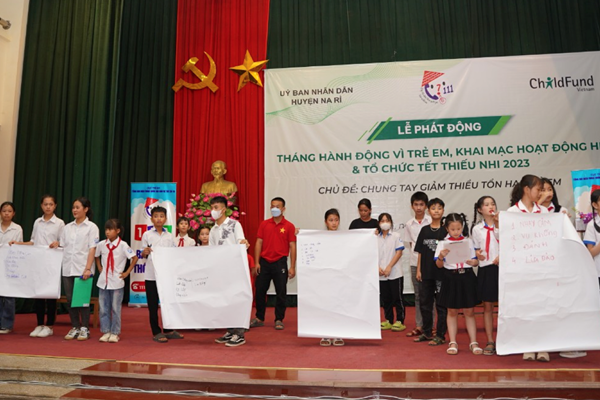 Tổng đài quốc gia Bảo vệ trẻ em 111 tăng cường truyền thông phòng, chống xâm hại trẻ em - Anh 4