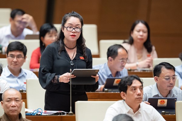 Bộ trưởng Đào Ngọc Dung: Đề nghị các địa phương xem xét sắp xếp các trường nghệ thuật phù hợp - Anh 2