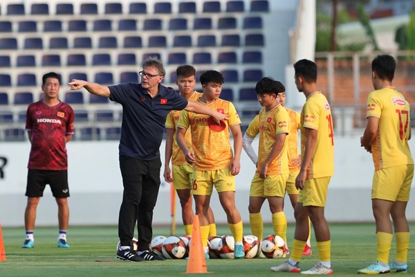 VFF và FPT Play hợp tác về bản quyền truyền hình các trận đấu của đội tuyển quốc gia - Anh 2