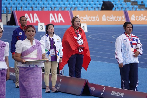 Những “hat trick vàng” - Anh 1