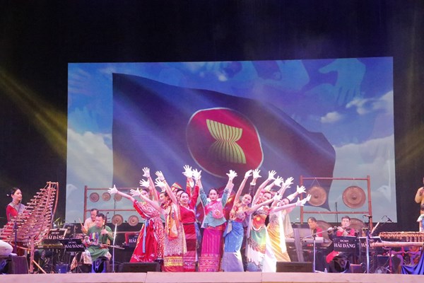 Khai mạc cuộc thi 