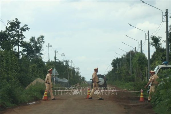 Bắt giữ 16 đối tượng có liên quan đến vụ việc xảy ra tại huyện Cư Kuin, tỉnh Đắk Lắk - Anh 1