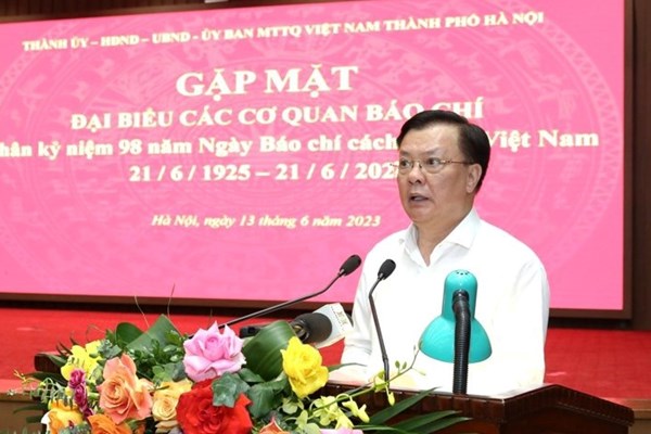 Hà Nội tập trung đầu tư cho văn hóa để phát triển văn hóa ngang bằng với phát triển kinh tế - Anh 1