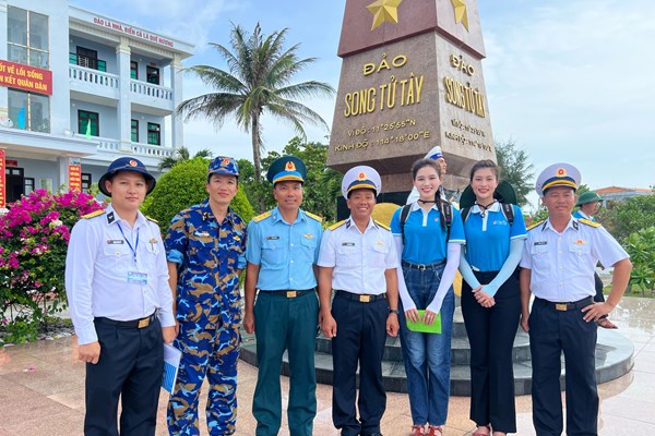 “Bùng nổ” các cuộc thi nhan sắc kém chất lượng (Bài 2): Không thể “đổ thừa” cho Nghị định 144 - Anh 2