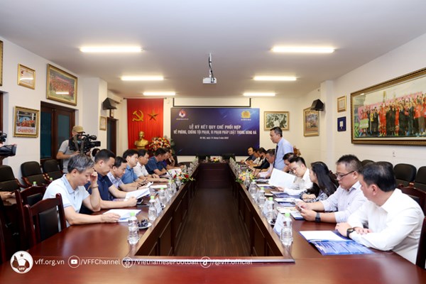 Phòng, chống tội phạm, vi phạm pháp luật trong bóng đá - Anh 1