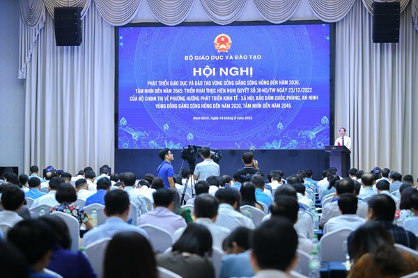 Để GD&ĐT vùng Đồng bằng sông Hồng tiếp tục mẫu mực trên tầm vóc mới - Anh 1
