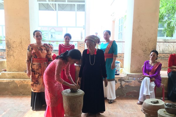 Chủ tịch nước Võ Văn Thưởng thăm làng Di sản Bàu Trúc - Anh 4