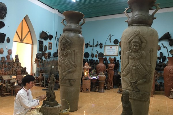 Chủ tịch nước Võ Văn Thưởng thăm làng Di sản Bàu Trúc - Anh 5