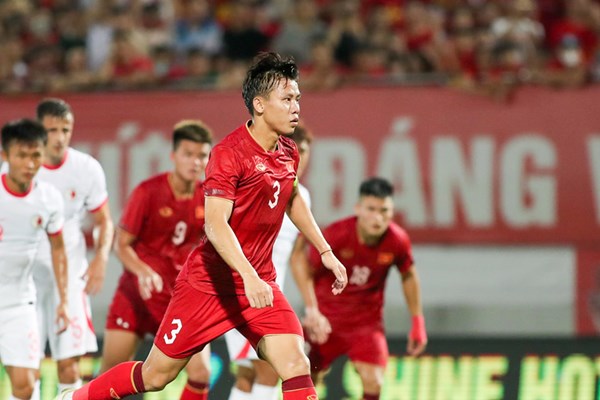 Tuyển Việt Nam thắng vất vả Hongkong (Trung Quốc) - Anh 2