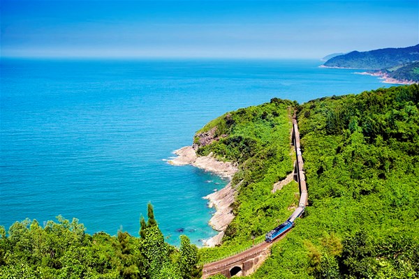 Du lịch đường sắt: Làm gì để viên ngọc tỏa sáng? (Bài 1): Sự hấp dẫn của du lịch đường sắt - Anh 1