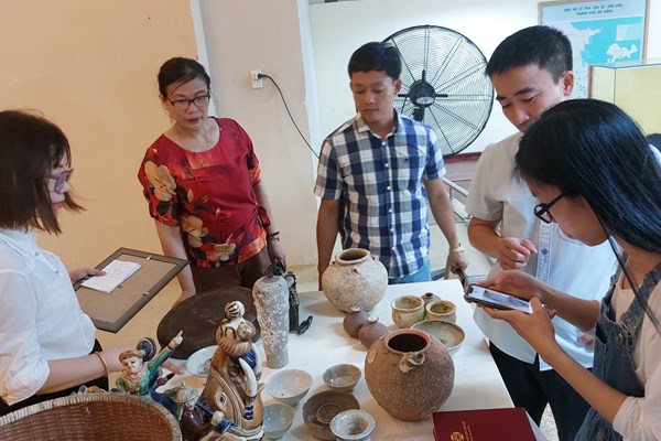 Triển lãm sưu tập cổ vật của người Đà Nẵng - Anh 1