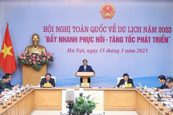 Những dấu ấn đột phá nửa nhiệm kỳ của ngành VHTTDL (Bài 6): Định vị được vai trò của ngành Du lịch trong nền kinh tế đất nước - Anh 1