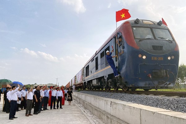 Du lịch đường sắt: Làm gì để viên ngọc tỏa sáng? (Bài 2): Hiện đại hóa để phục vụ du lịch - Anh 1