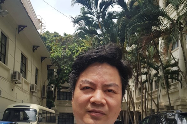 Làm báo thời chuyển đổi số: Thay đổi để thích ứng - Anh 1
