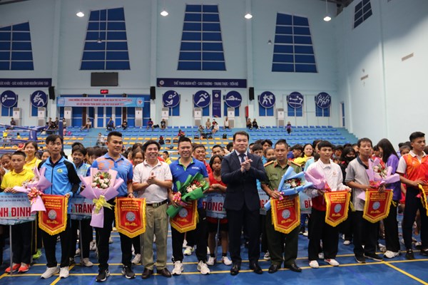 Khai mạc Giải vô địch Võ cổ truyền trẻ - thiếu niên toàn quốc - Anh 2