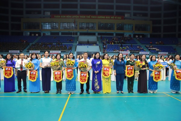 Khai mạc Hội thi Dân vũ và thể dục thể thao phụ nữ toàn quốc năm 2023 - Anh 1