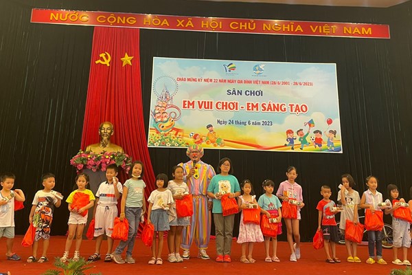 Đa dạng hoạt động tại Sân chơi thiếu nhi miễn phí - Anh 3
