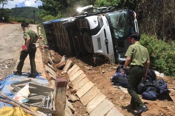Vụ cầu thủ trẻ tử vong: Ước mơ dang dở, niềm hy vọng gia đình vụt tắt - Anh 1